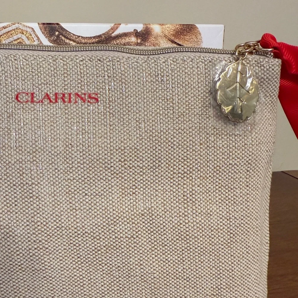 Clarins 1.6 oz Double Serum Collection Gift Set with Beauty Flash Balm + Lip Oil - Picture 7 of 9